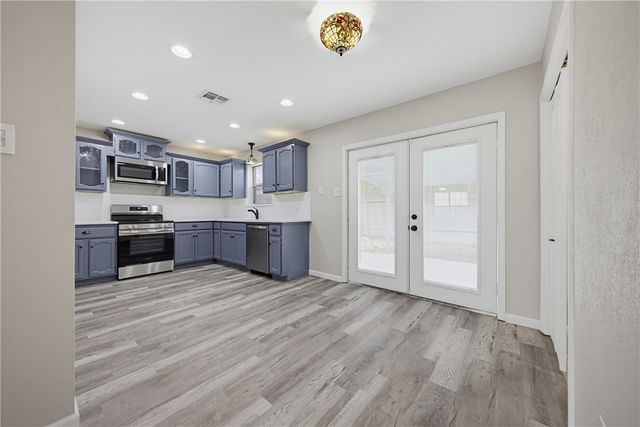 7030 Sandra, Corpus Christi, TX 78414