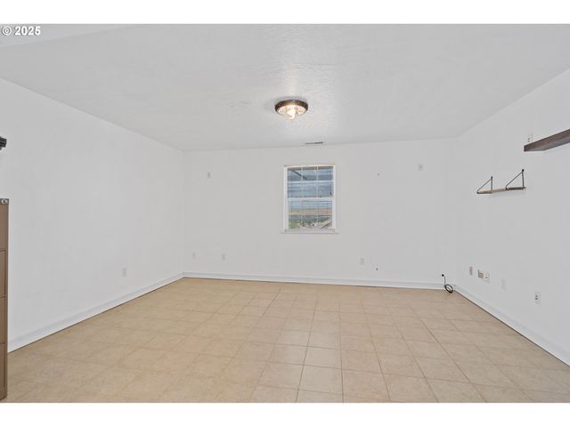 55 TRUMAN Ave, Umatilla, OR 97882