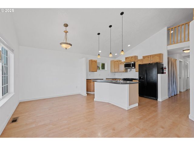 55 TRUMAN Ave, Umatilla, OR 97882