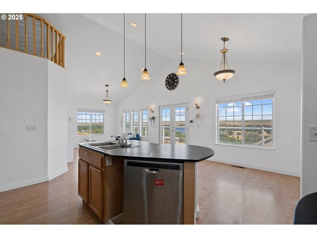 55 TRUMAN Ave, Umatilla, OR 97882