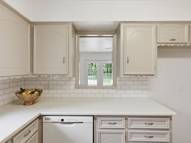 904 Aluminum Plant Road, Rockwall, TX 75087