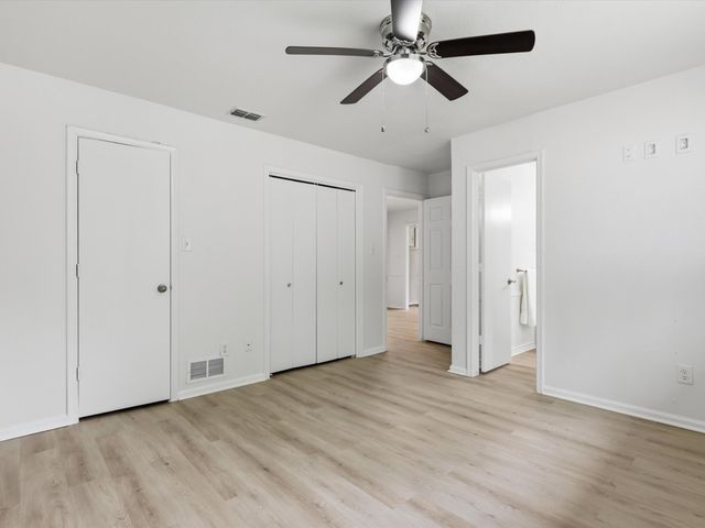 904 Aluminum Plant Road, Rockwall, TX 75087