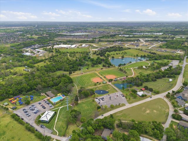 904 Aluminum Plant Road, Rockwall, TX 75087