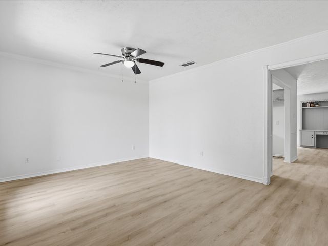 904 Aluminum Plant Road, Rockwall, TX 75087