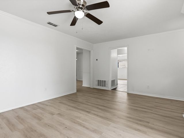 904 Aluminum Plant Road, Rockwall, TX 75087