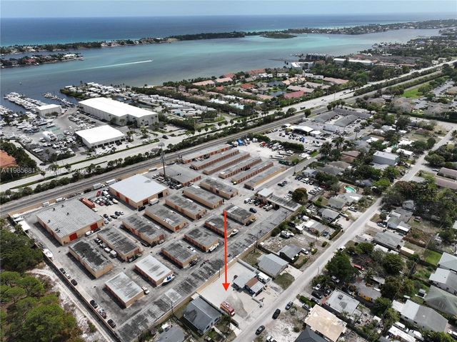 7772 Loomis Street, Hypoluxo, FL 33462