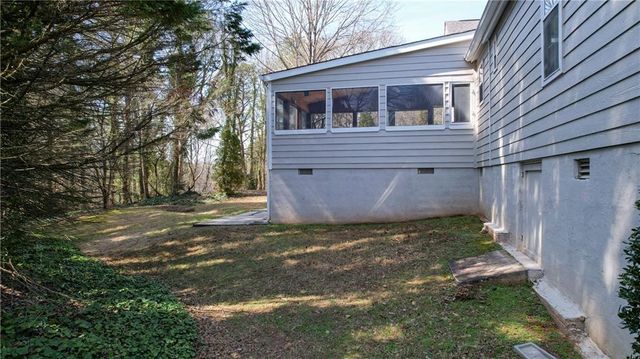 317 Winding Woods Trail, Woodstock, GA 30189