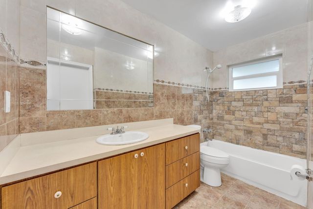 4924 NW 52nd Court, Tamarac, FL 33319