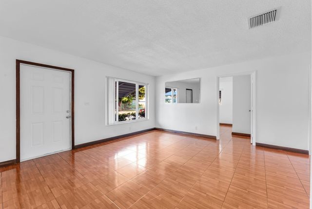 4924 NW 52nd Court, Tamarac, FL 33319