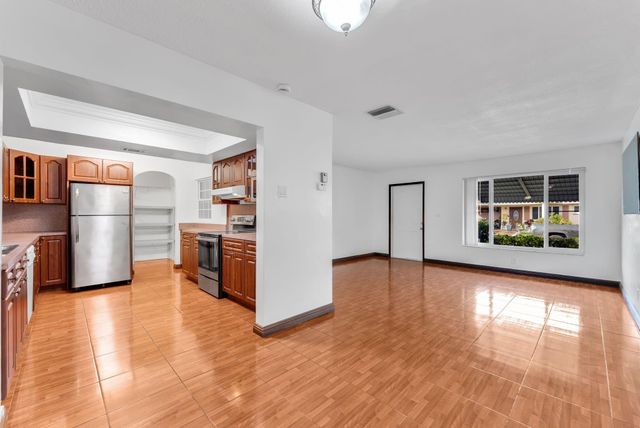 4924 NW 52nd Court, Tamarac, FL 33319