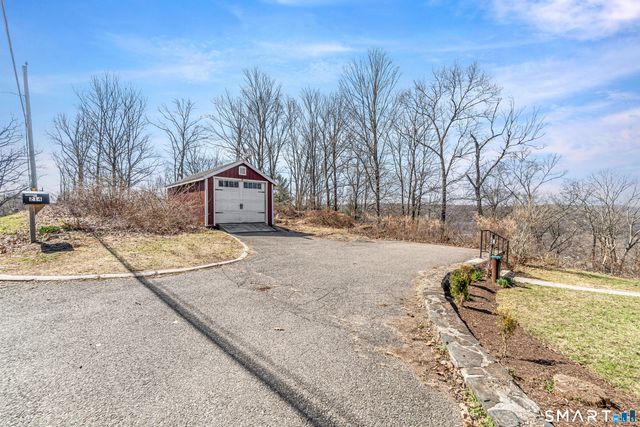 214 Pumpkin Hill Road, New Milford, CT 06776