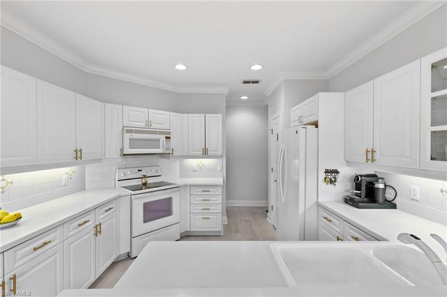 9066 Whimbrel Watch LN # 101, Naples, FL 34109