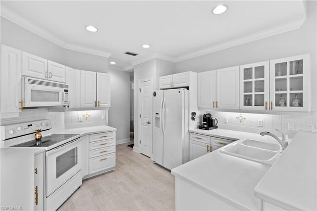 9066 Whimbrel Watch LN # 101, Naples, FL 34109