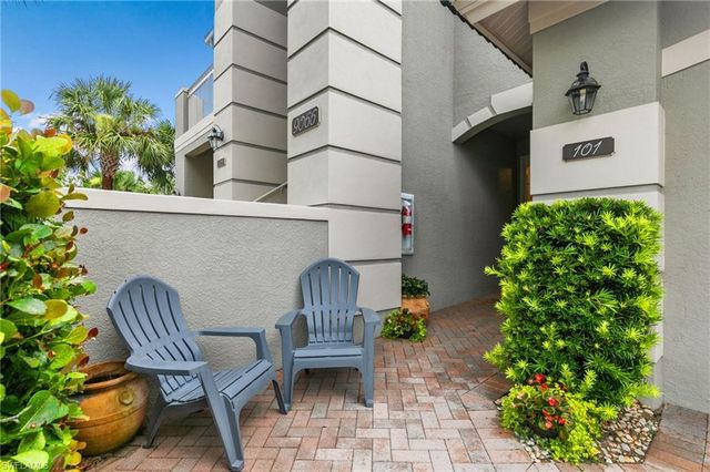 9066 Whimbrel Watch LN # 101, Naples, FL 34109
