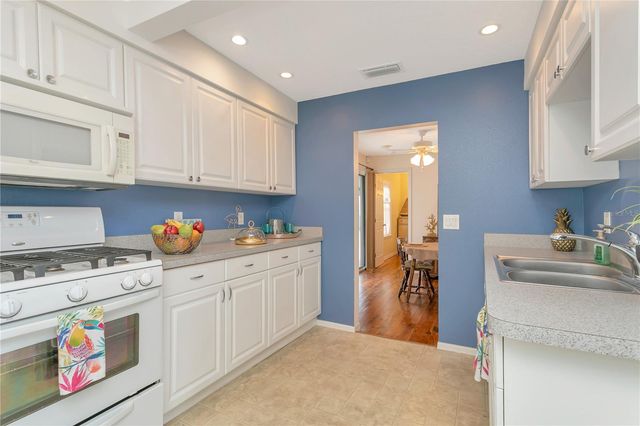 14 BRADEN CASTLE DRIVE, Bradenton, FL 34208