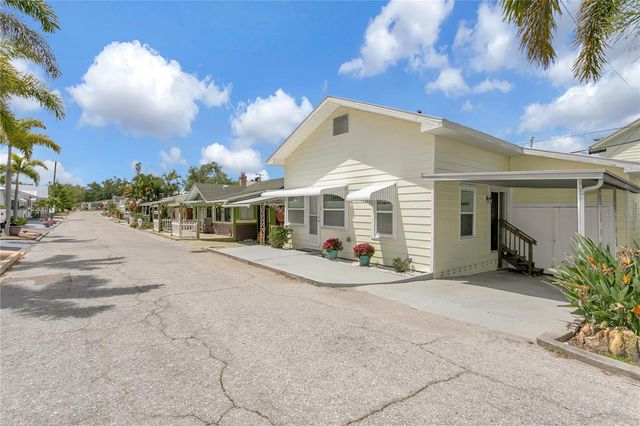 14 BRADEN CASTLE DRIVE, Bradenton, FL 34208