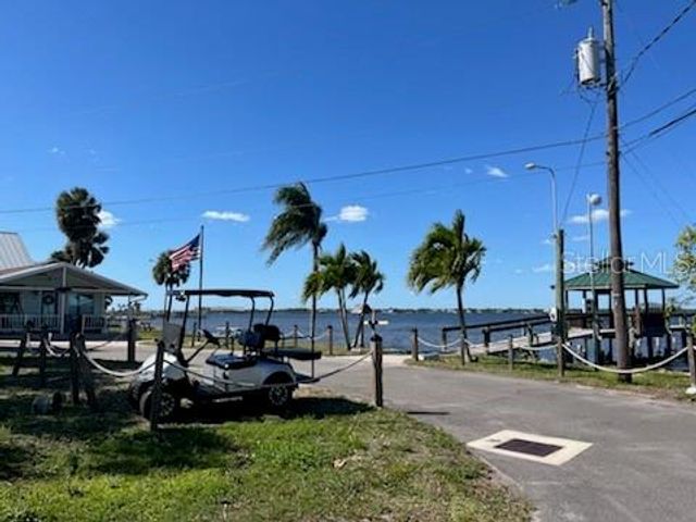 14 BRADEN CASTLE DRIVE, Bradenton, FL 34208