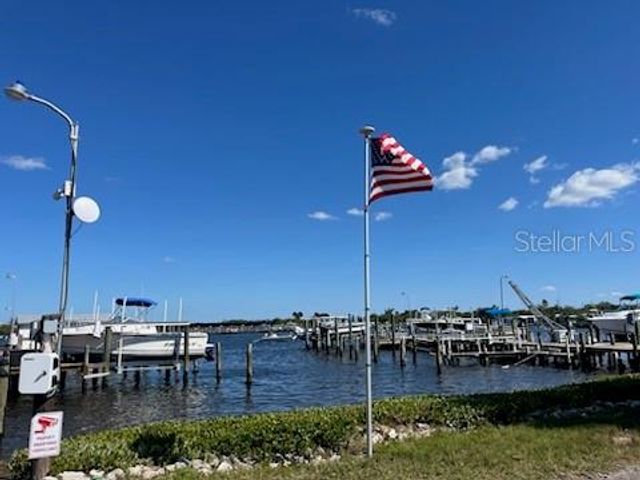 14 BRADEN CASTLE DRIVE, Bradenton, FL 34208