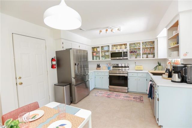 9561 1st View ST, Norfolk, VA 23503