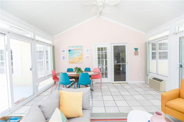 9561 1st View ST, Norfolk, VA 23503