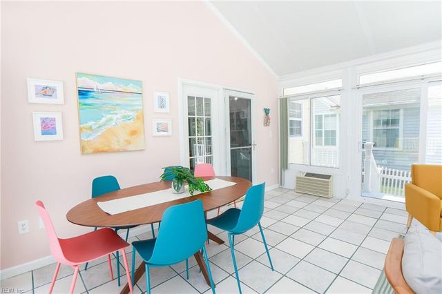 9561 1st View ST, Norfolk, VA 23503
