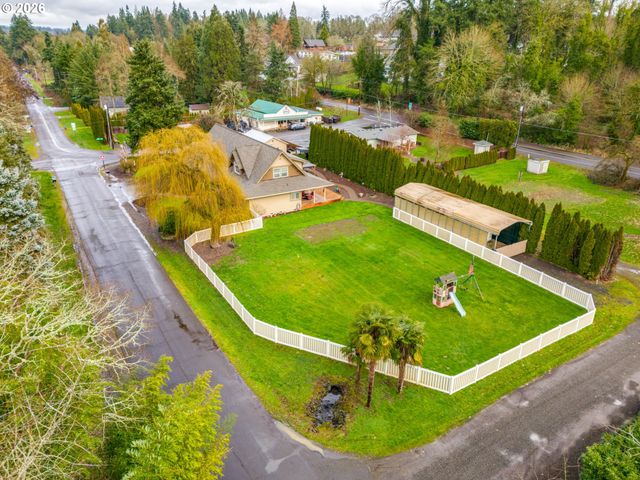 23708 1ST St Ne, Aurora, OR 97002