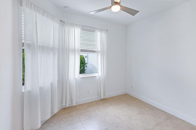 2590 Bella Vista Circle, Vero Beach, FL 32966