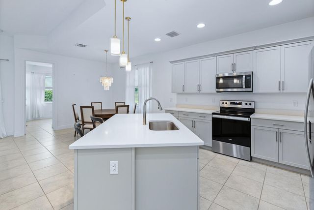 2590 Bella Vista Circle, Vero Beach, FL 32966