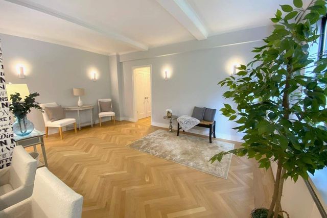 175 W 73rd St Apt 3F, New York City, NY 10023