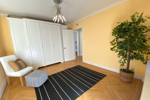 175 W 73rd St Apt 3F, New York City, NY 10023