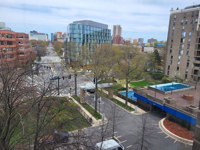 44 Washington St. 709, Brookline, MA 02445