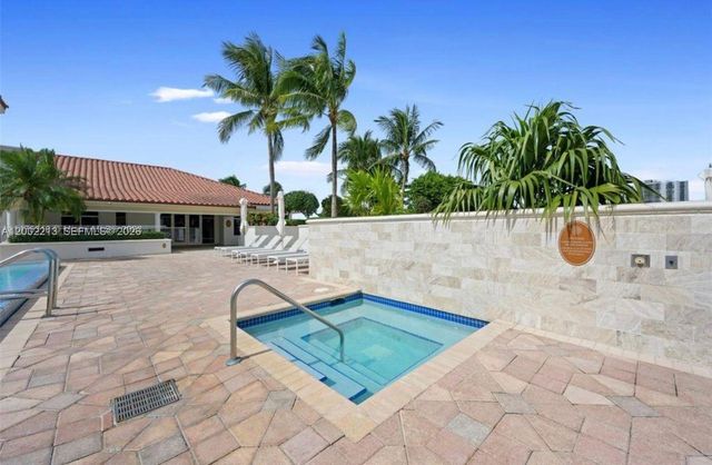 20000 E Country Club Drive 906, Aventura, FL 33180