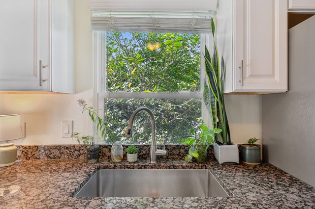 705 Neill Ave, Nashville, TN 37206