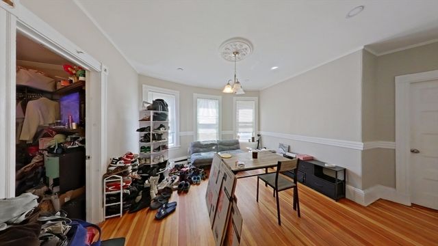 39 Newport St 2, Boston, MA 02125