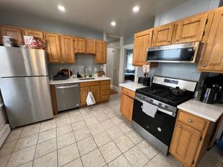 39 Newport St 2, Boston, MA 02125