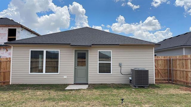 3605 Maggie Road, Mustang, OK 73064