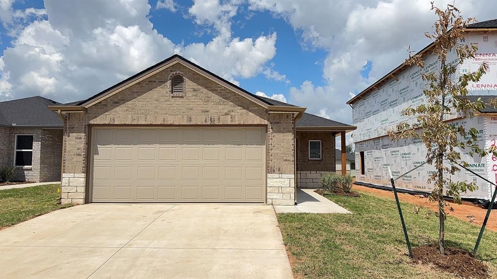 3605 Maggie Road, Mustang, OK 73064