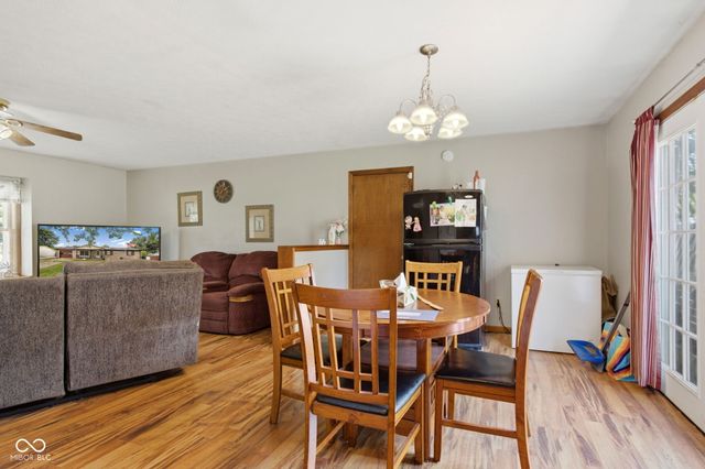 618 Meadows Drive, Mooresville, IN 46158