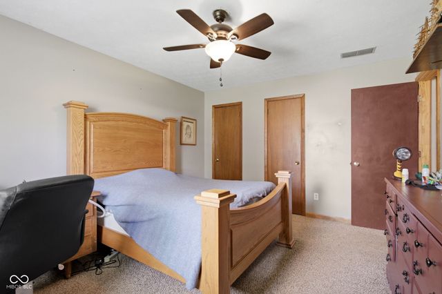 618 Meadows Drive, Mooresville, IN 46158