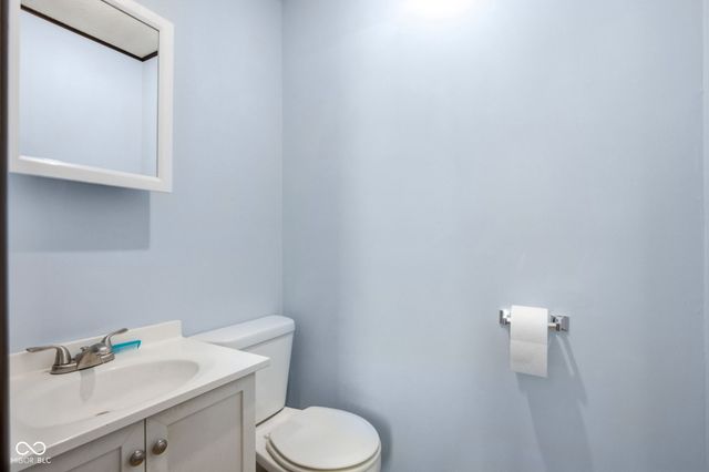 618 Meadows Drive, Mooresville, IN 46158