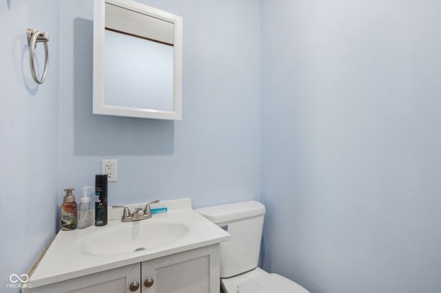 618 Meadows Drive, Mooresville, IN 46158