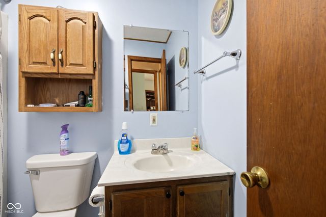 618 Meadows Drive, Mooresville, IN 46158