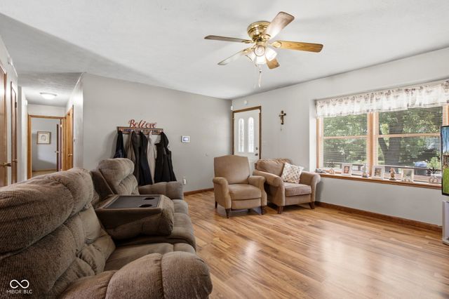 618 Meadows Drive, Mooresville, IN 46158