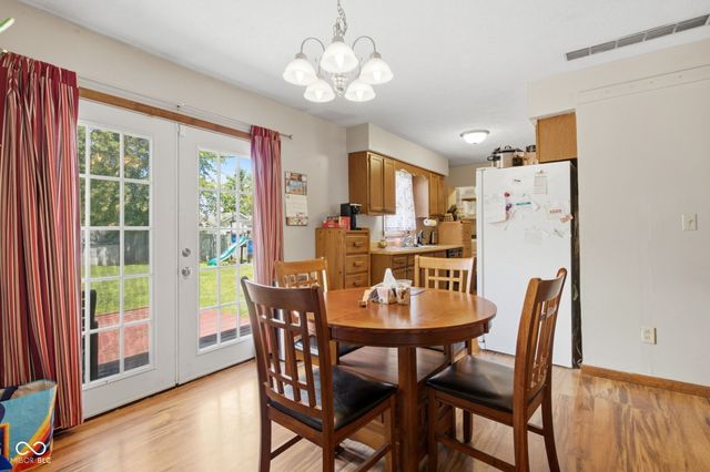 618 Meadows Drive, Mooresville, IN 46158