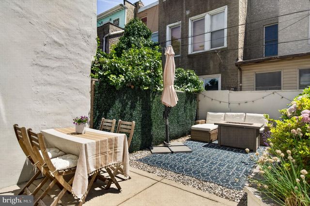 1130 LATONA ST, Philadelphia, PA 19147