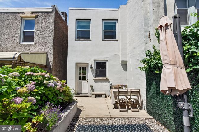 1130 LATONA ST, Philadelphia, PA 19147