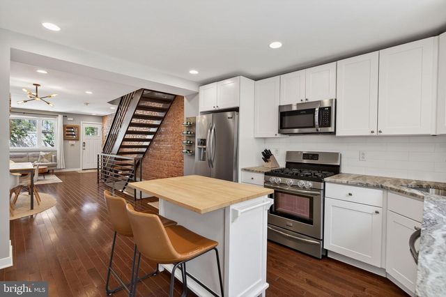 1130 LATONA ST, Philadelphia, PA 19147