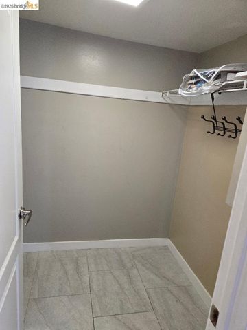 15540 Hesperian Blvd, San Lorenzo, CA 94580