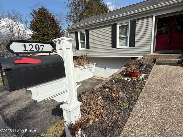 1207 Pheasant Ridge Rd, Goshen, KY 40026