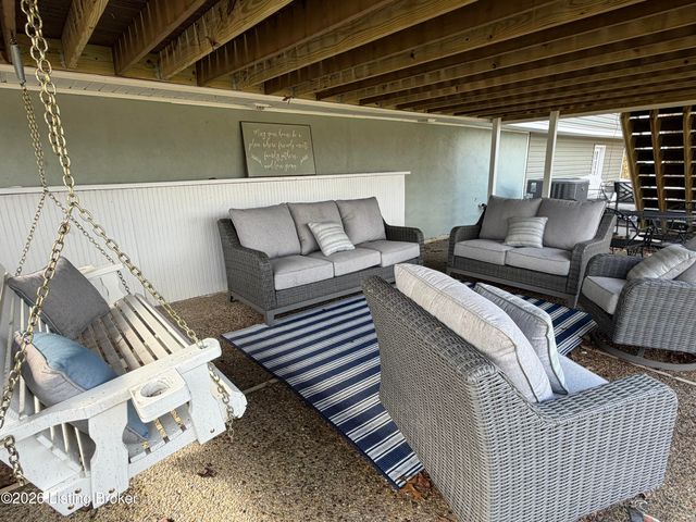 1207 Pheasant Ridge Rd, Goshen, KY 40026